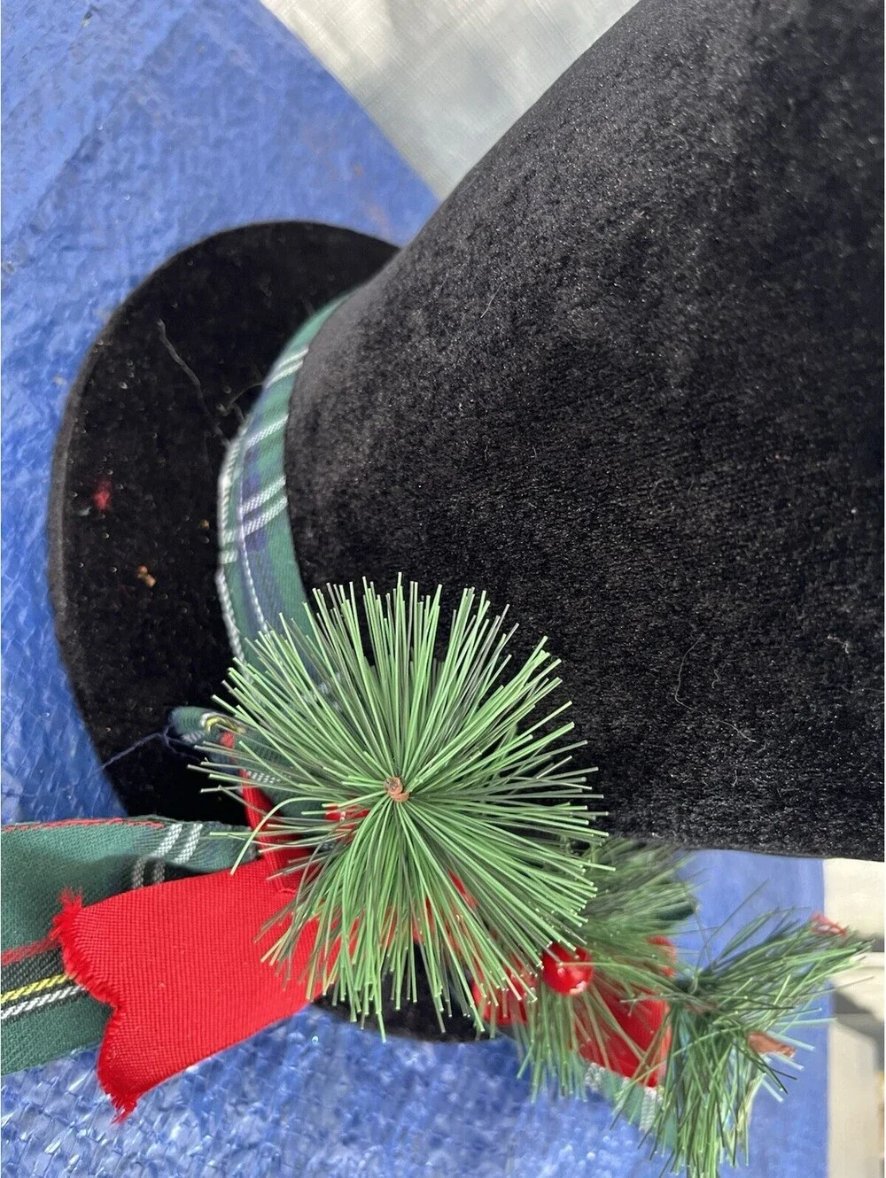 Large Black Top Hat  w/Red Bow Pine Christmas Tree Topper Decor